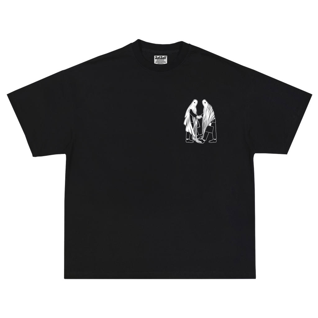 Remera "Entre fantasmas"